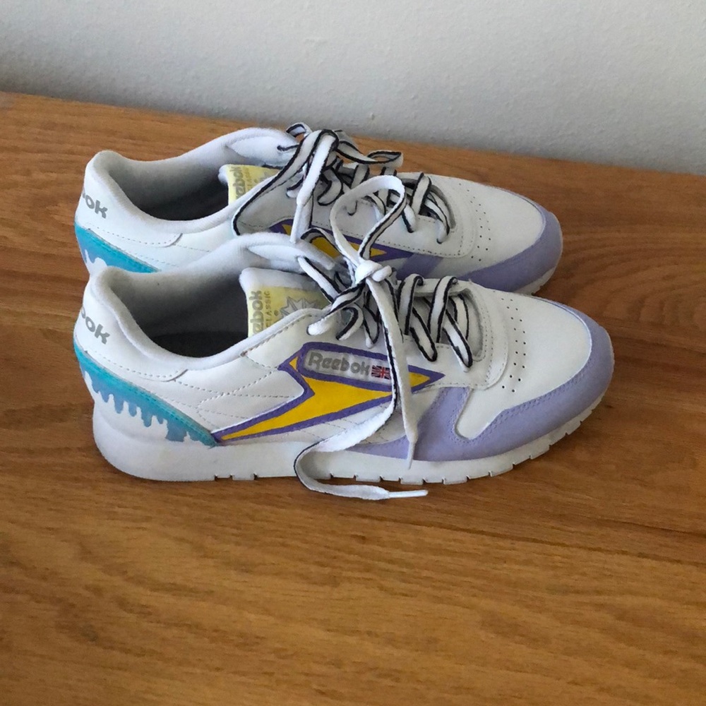 White Reebok classics!!